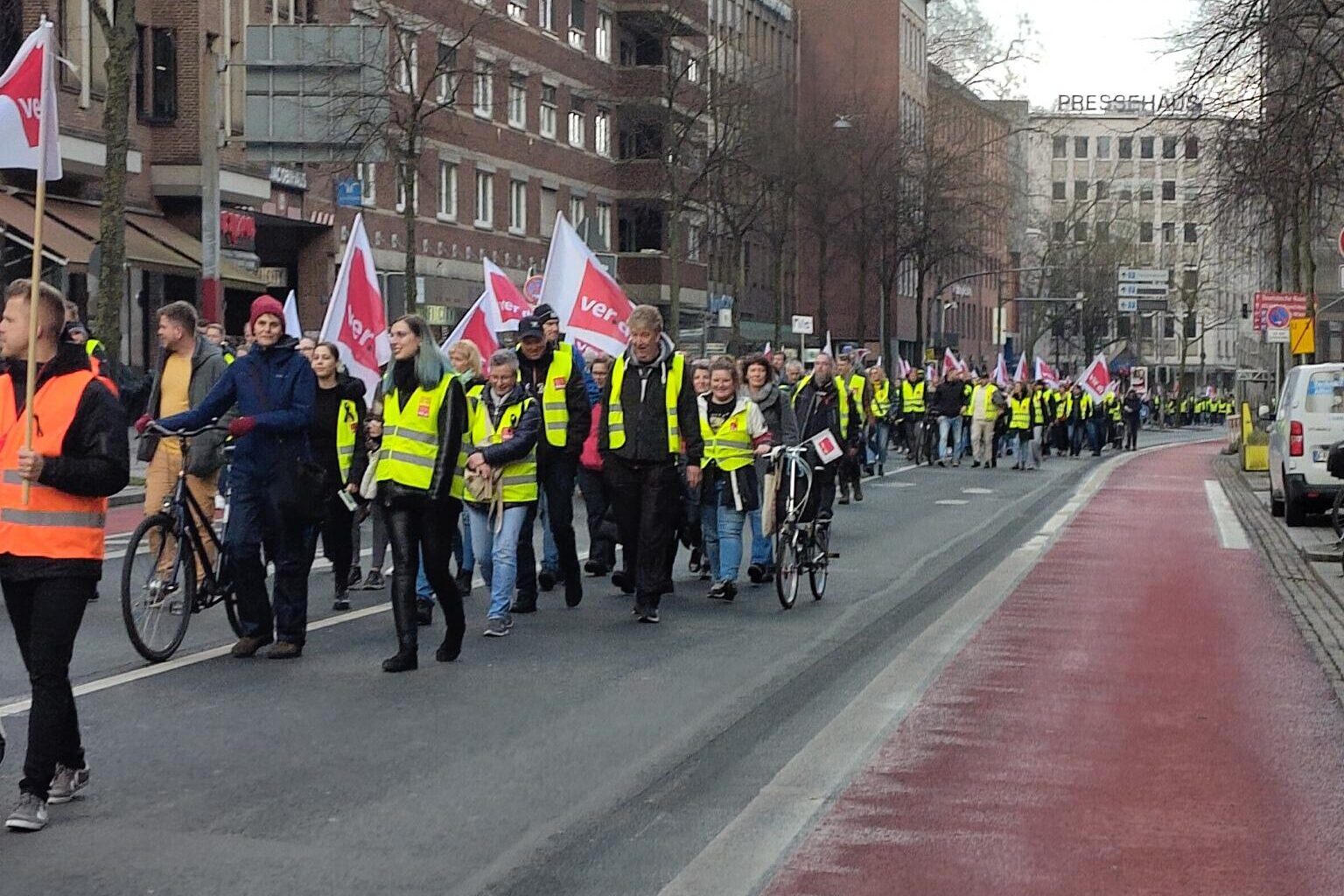 Bild von streikenden Demonstranten